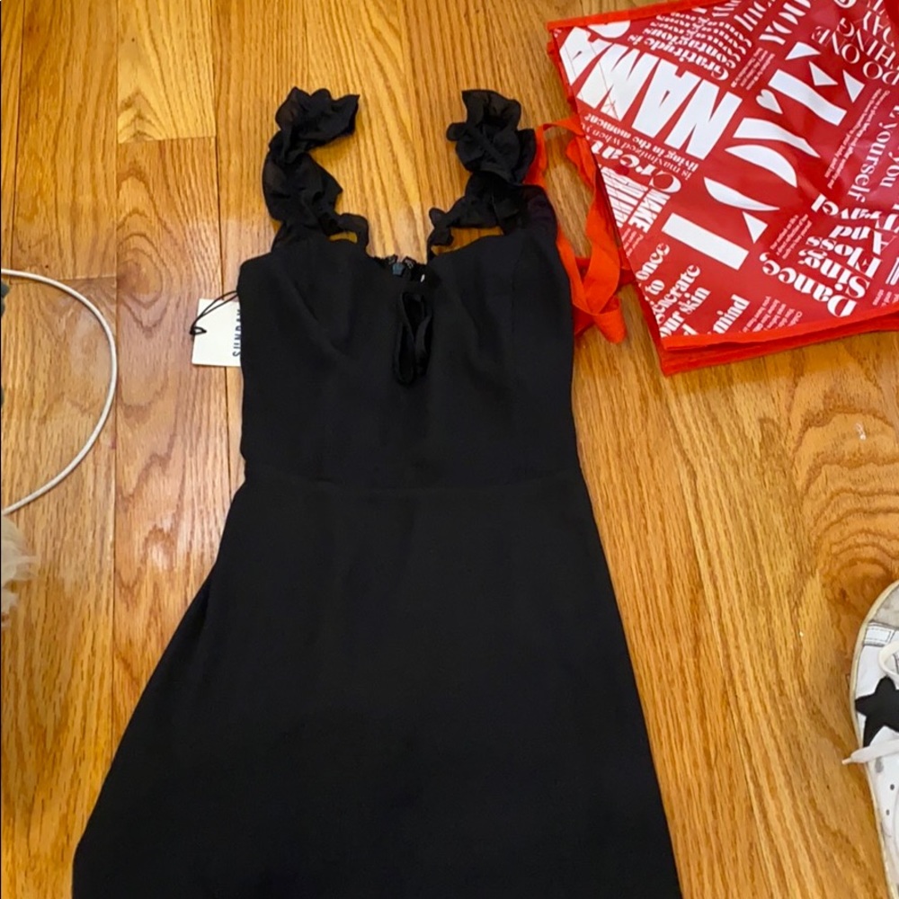 Aritzia Sunday best flirt ruffle dress